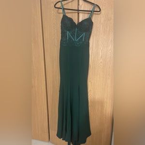 Emerald green prom dress XXS